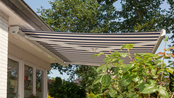 NOVA HÜPPE GmbH - Sonnenschutzsysteme